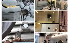 Snowcrystal Home With Free Jacuzzi And Sauna